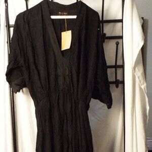 Black Dress - Uma and Leopold